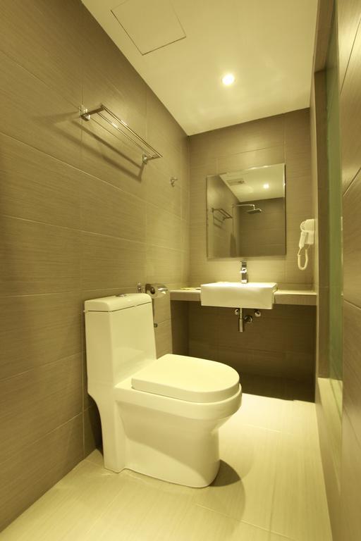 Hotel 99 Pusat Bandar Puchong Kültér fotó