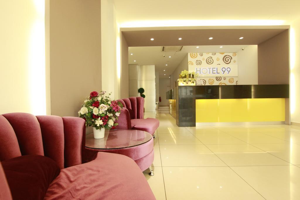 Hotel 99 Pusat Bandar Puchong Kültér fotó