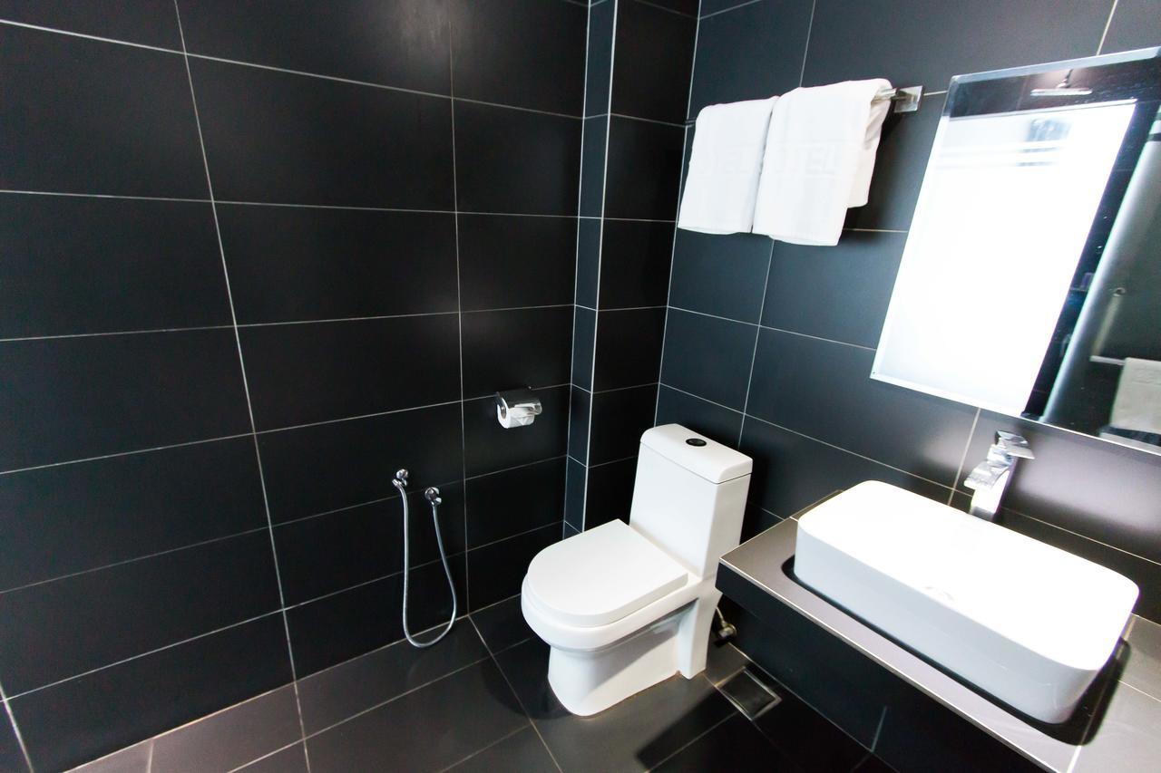 Hotel 99 Pusat Bandar Puchong Kültér fotó