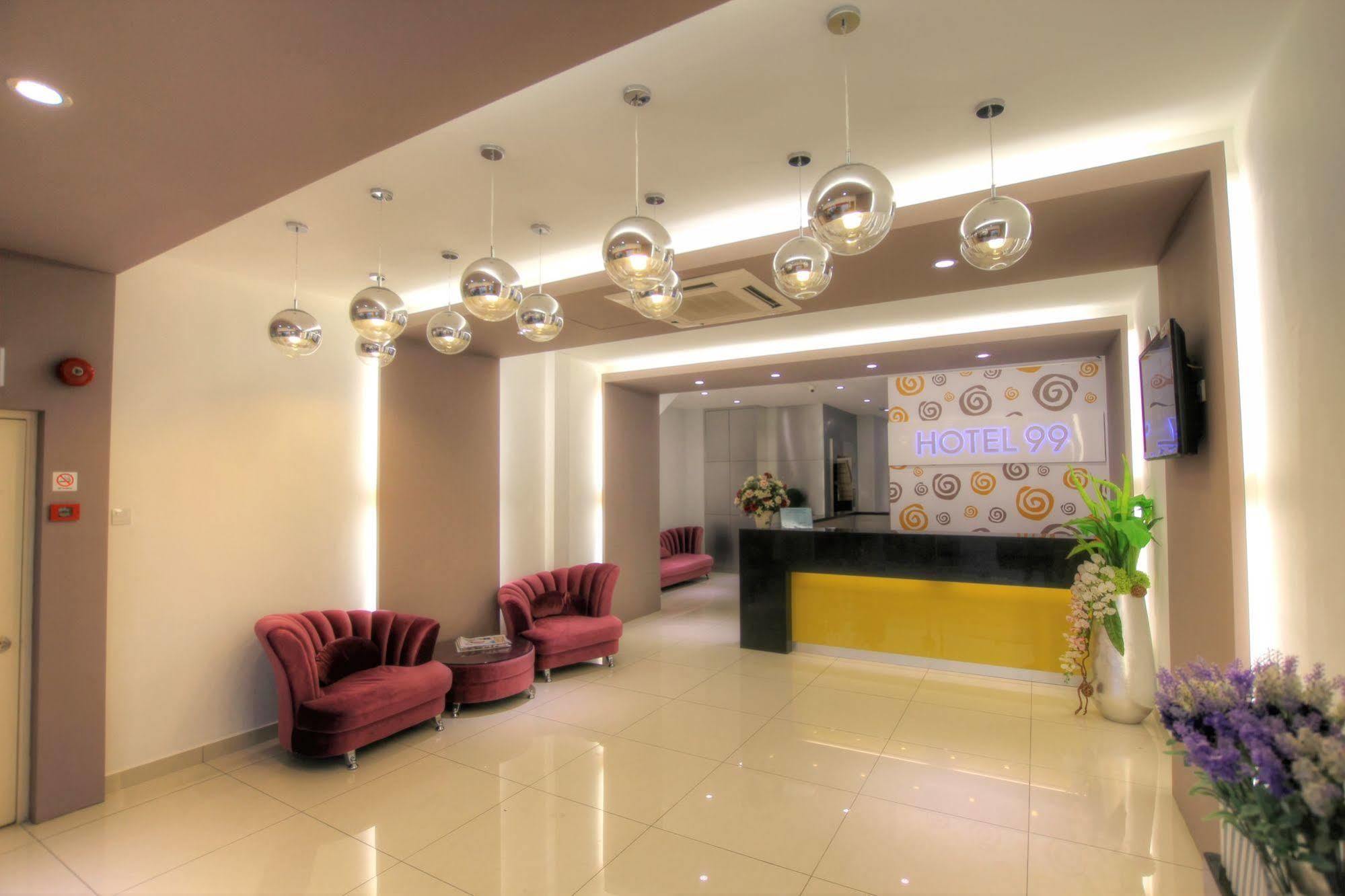 Hotel 99 Pusat Bandar Puchong Kültér fotó